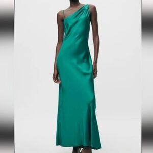 🌿ZARA SILK EMERALD GREEN - ONE SHOULDER, GODDESS STYLE DRESS 💚
